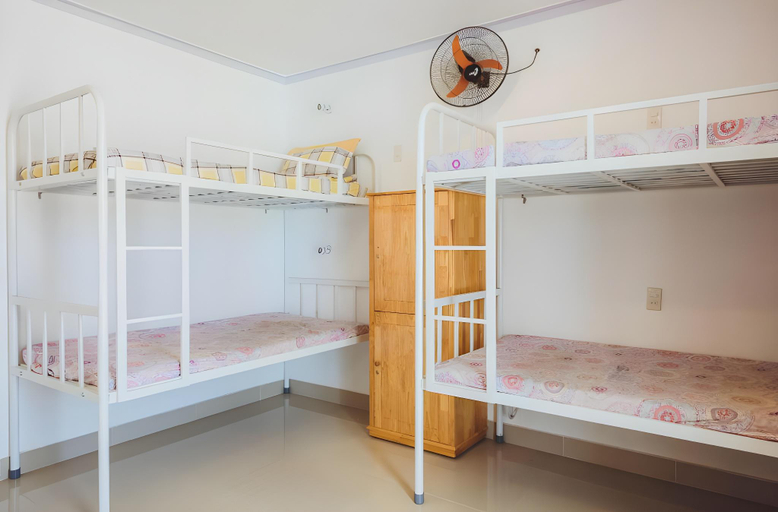 Bedroom 2, Van Thanh Hotel, Phan Thiết