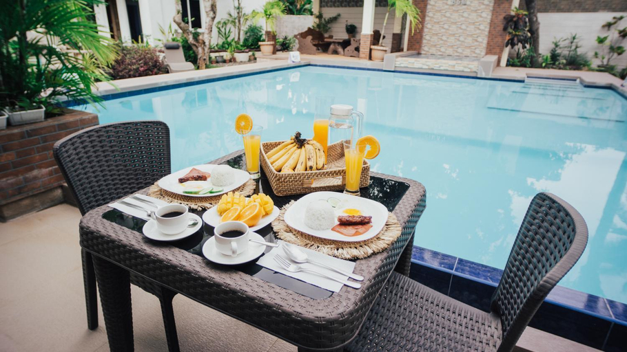 Food & Drinks, Siman Panglao, Panglao