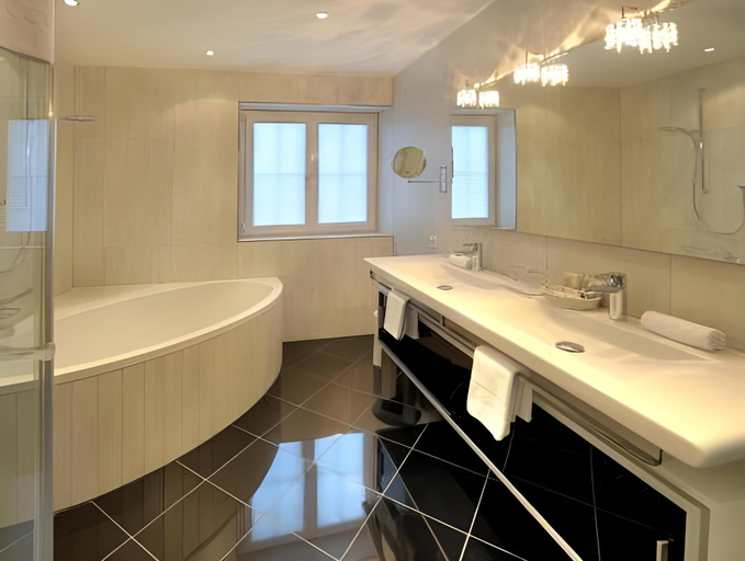 Bathroom 5, Hotel Brigitte, Landeck