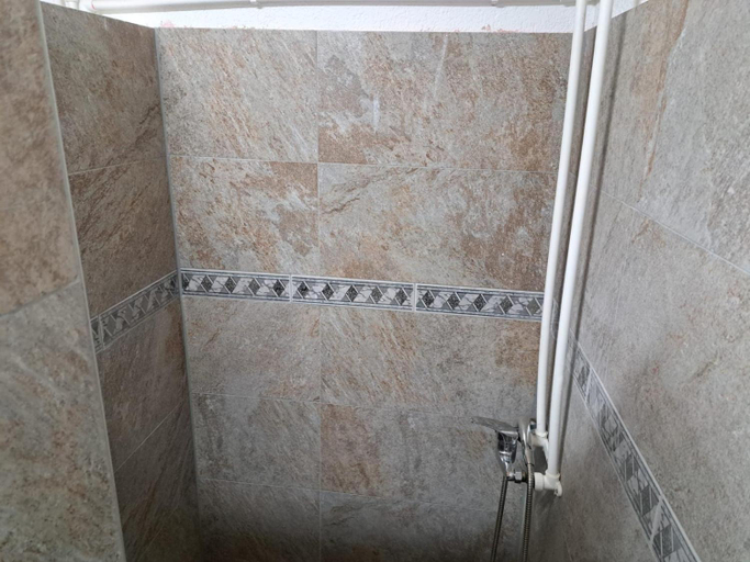 Bathroom 2, Belvedere Yacht Club Berzasca, Berzasca