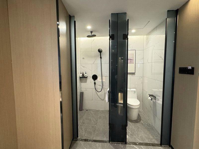 Bathroom 3, GreenTree Eastern Hotel Wuhan Optics Valley Donghu Wuhan University, Wuhan