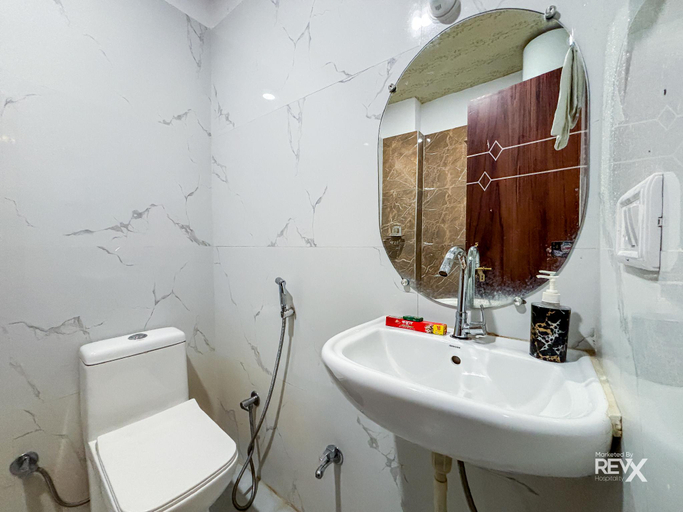 Bathroom, Raghuveer Sadan, Near Ram Mandir - 10 Min Walk, Faizabad