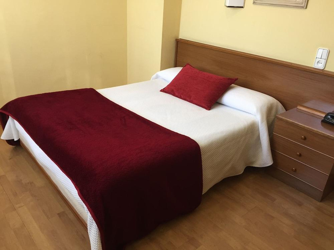 Bedroom 3, Hotel Villa de Verin, Ourense