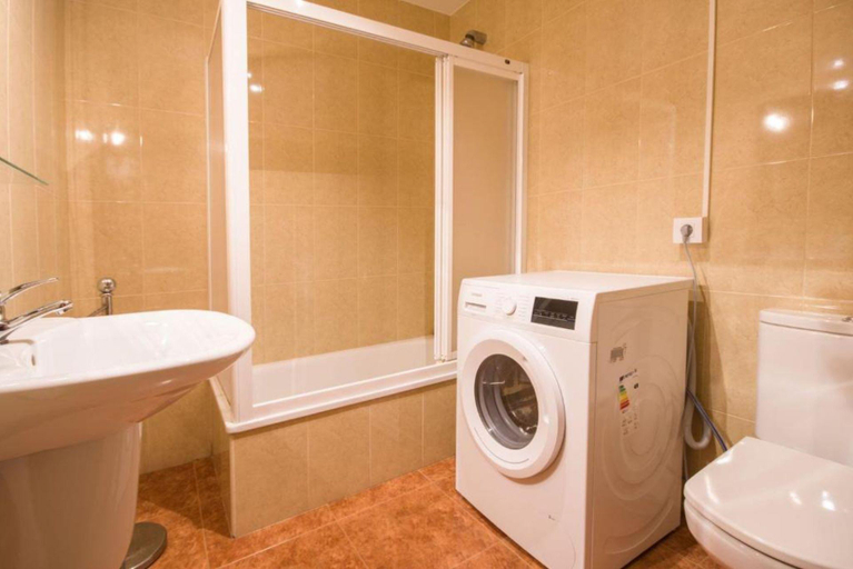 Bathroom 4, U-Hotel Darío Lugo, Lugo
