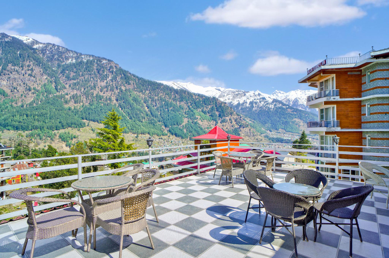 Public Area, Nirvana Hills, Kullu