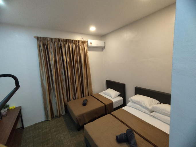 Bedroom 4, Nafeeza Roomstay, Besut