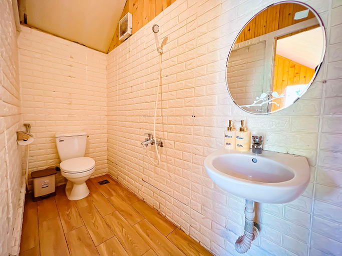 Bathroom 5, Hon Rom 2 Resort, Phan Thiết