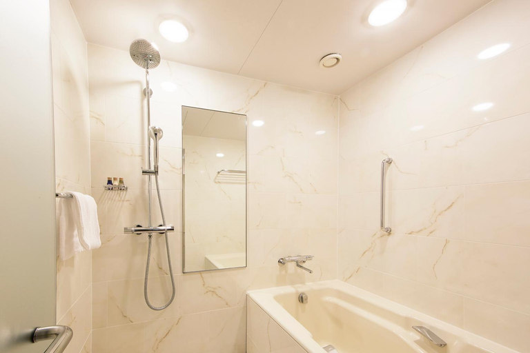 Bathroom 4, Hotel Europe Huis Ten Bosch, Sasebo