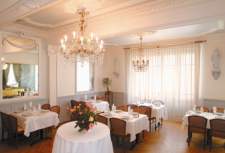 Food & Drinks 5, Hotel Gloria et Avenue, Hautes-Pyrénées