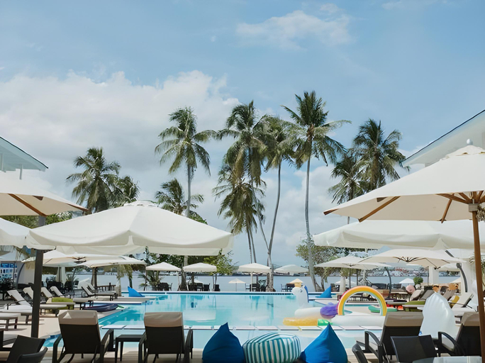 Food & Drinks 4, Club Samal Resort, Samal City