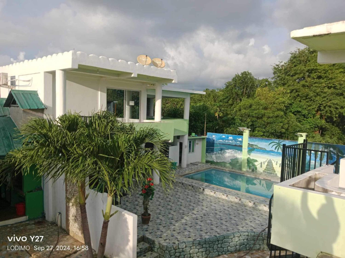 Sport & Beauty 4, Couple room in Holidays Beach Resort, Bolinao