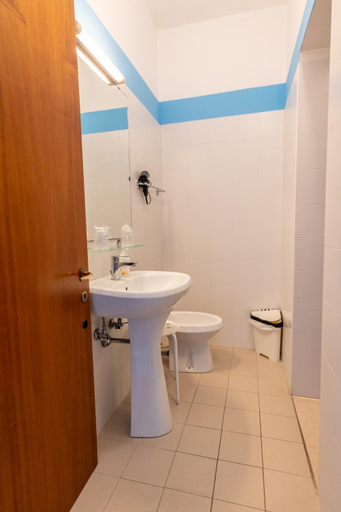 Bathroom 2, Il Lato Azzurro, Venezia