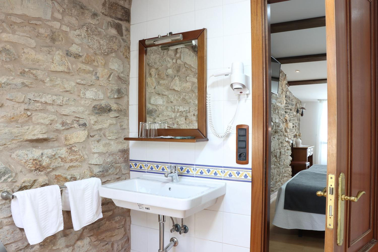 Bathroom, Hotel Pazos Alba, A Coruña