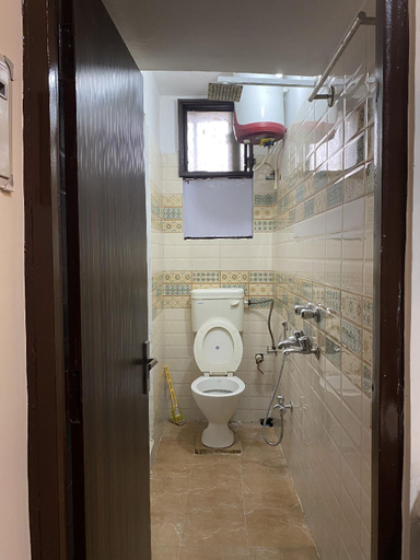 Bathroom 3, NeoKashi , Varanasi