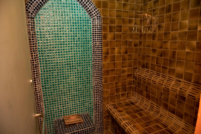 Bathroom 4, Spatel D Annam Imperial Boutique Spa Hotel, Huế