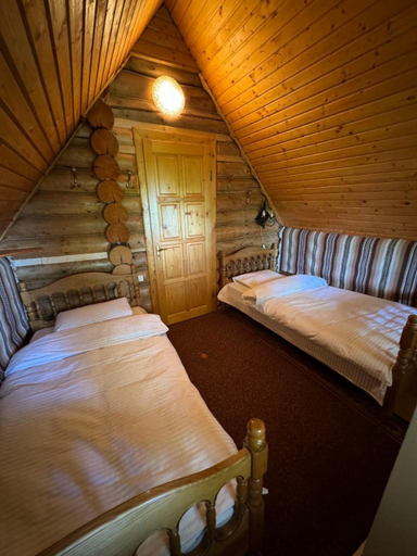Bedroom 3, Ялинка, Rakhivs'kyi