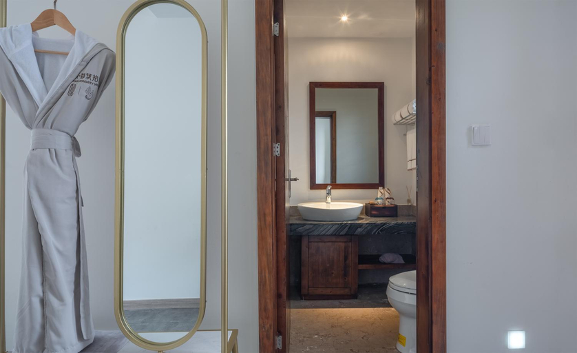 Bathroom 3, Mount Emei Heyuan Serene Residence Hot Spring Hotel, Leshan