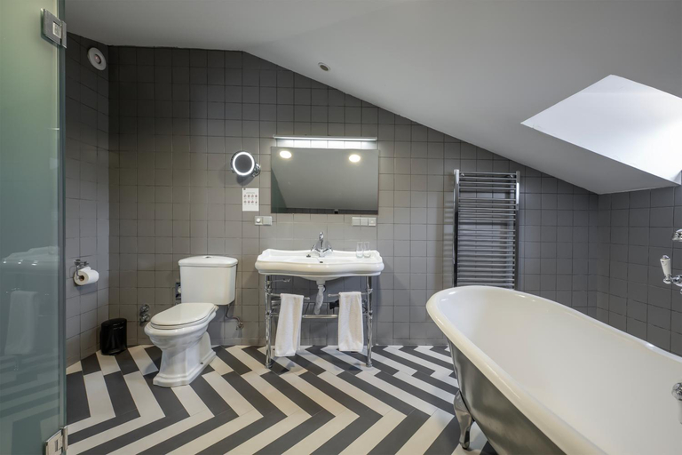 Bathroom 4, Kabadoni Boutique Hotel, Signagi