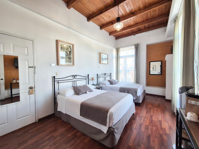 Bedroom 2, Portico Hotel & Galeria, Morelia