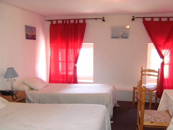 Bedroom 2, Hotel le Vendangerot , Saône-et-Loire