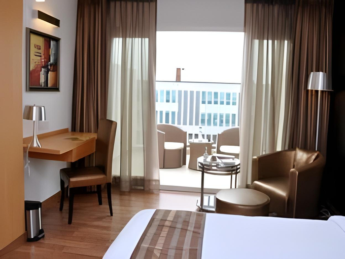 Bedroom 2, Hotel Lineage, Lucknow