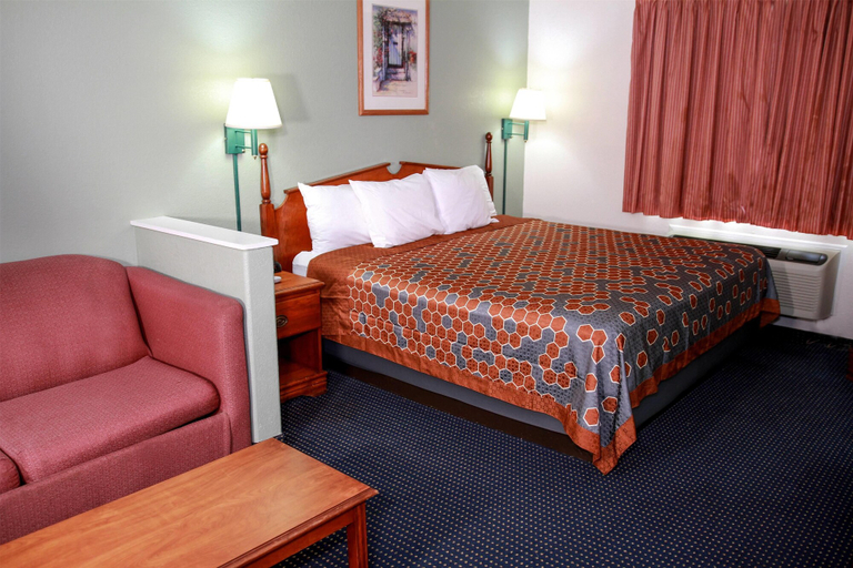 Bedroom 3, Travelodge by Wyndham Guymon, Texas