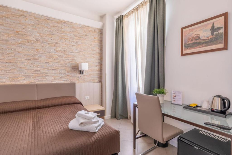Others 5, Castel Sant'Angelo Inn, Rome