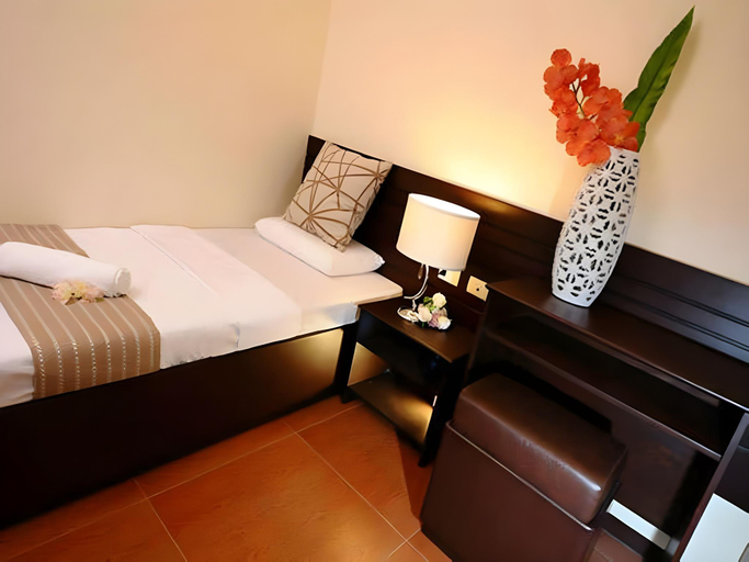 Bedroom 2, ORCHARD HOTEL, Davao City
