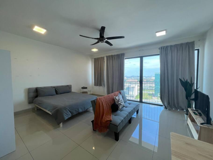 Bedroom 3, Studio Suite @TREFOIL SETIA ALAM (Wifi + Netflix)R, Shah Alam