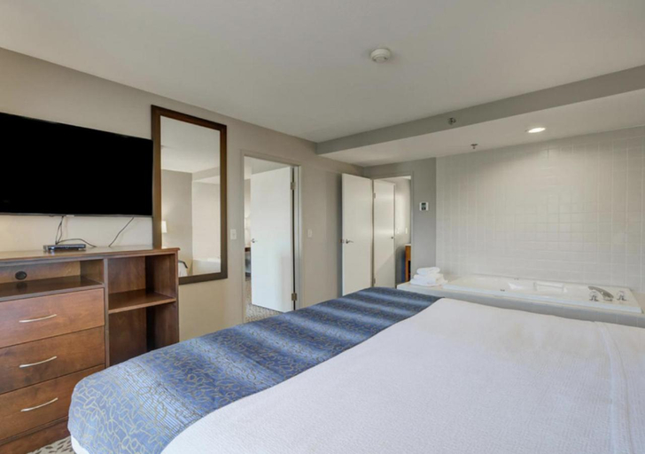 Bedroom 2, Whitefish River, Ascend Hotel Collection, Flathead