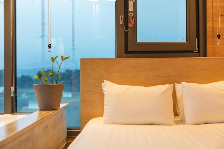 Bedroom 2, Gangneung Terrain by W Pension, Gangneung
