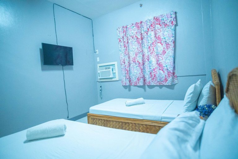 Bedroom 5, Tropical Place Hotel by RedDoorz, Puerto Princesa City