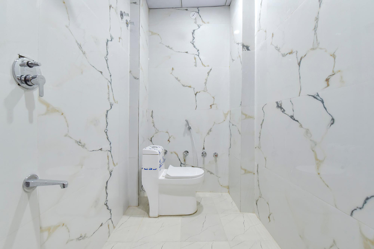 Bathroom 4, FabHotel Grand Bala, Jaipur
