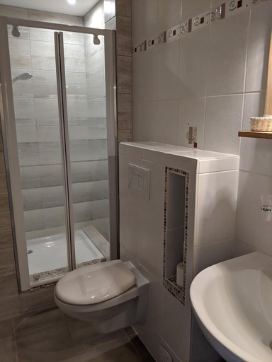 Bathroom 4, Logis Hotel Regina, Puy-de-Dôme