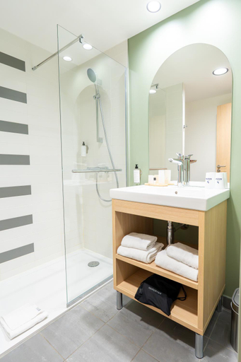 Bathroom 4, Hôtel Akena Reims Bezannes, Marne