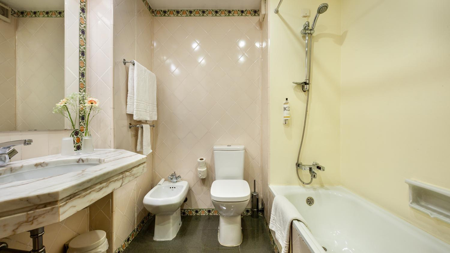 Bathroom 4, Pousada De Marvao- Charming Hotel, Marvão