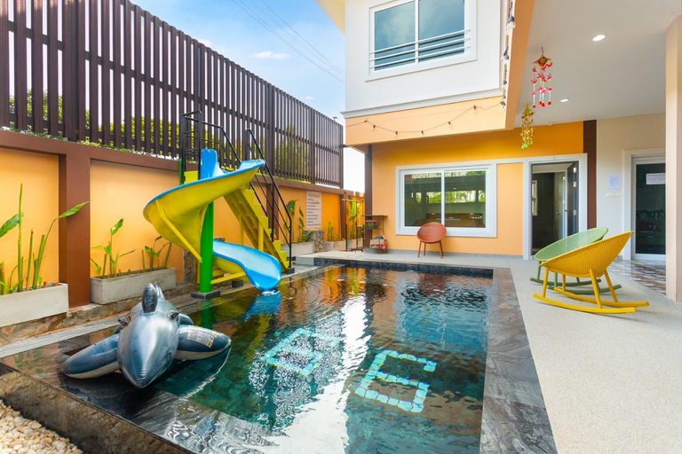 Swimming pool 4, 99 Pool Villa, Pattaya