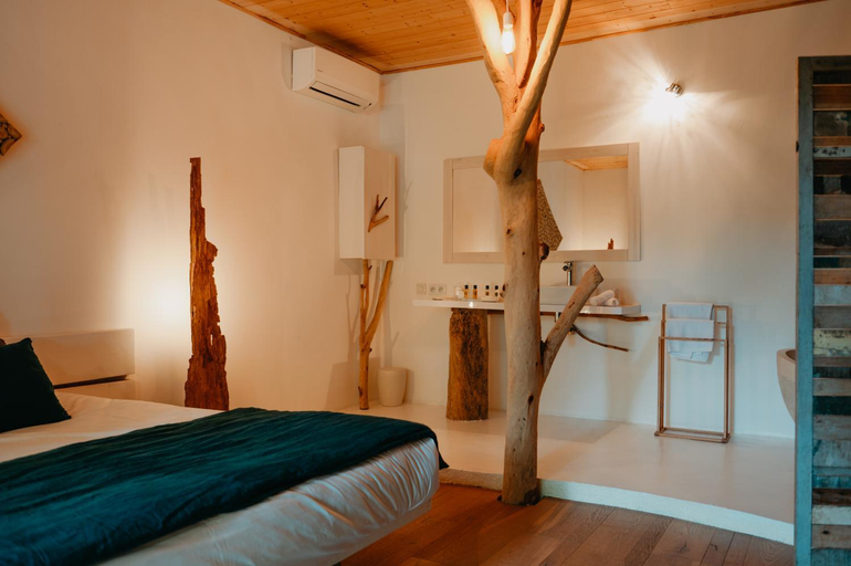Bedroom 4, Lagnonu, Corse-du-Sud