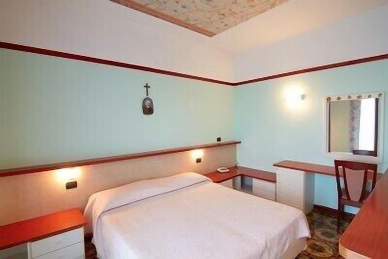 Bedroom 3, Hotel Gaggiano, Foggia