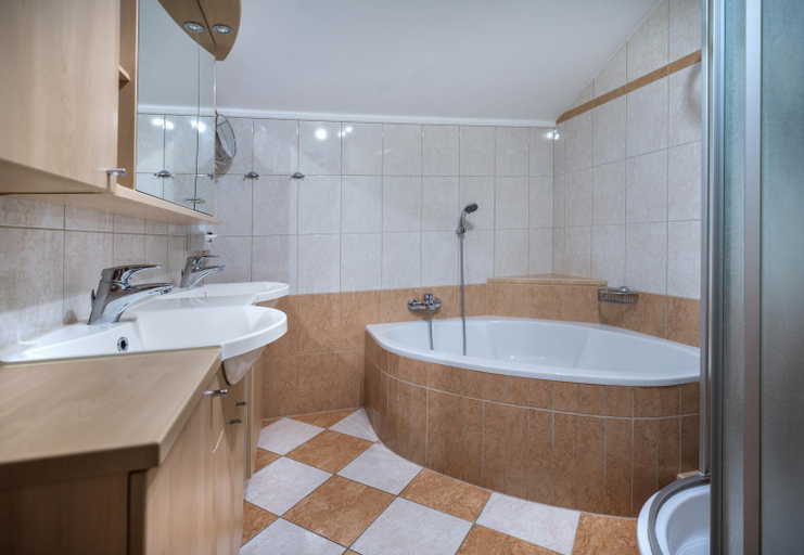 Bathroom 3, Ferienhotel Hofer superior, Vöcklabruck