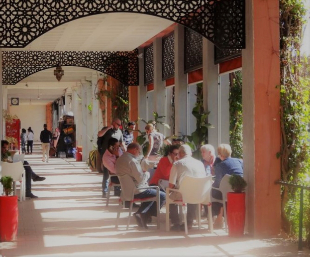 Food & Drinks 5, Riad with Outdoor Swimming Pools, Marrakech