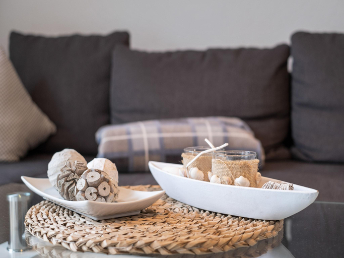 Food & Drinks 4, Attic Apartment with Garden Access, Nordwestmecklenburg
