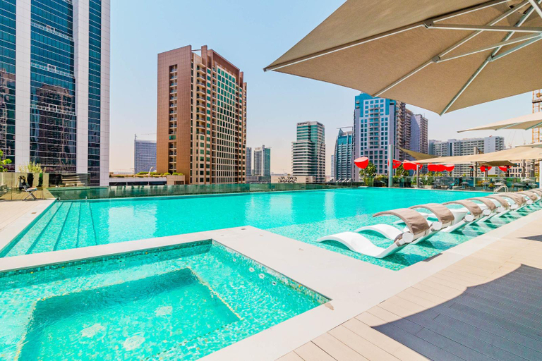 Sport & Beauty 2, Modern Studio High Floor Skyline View, Dubai