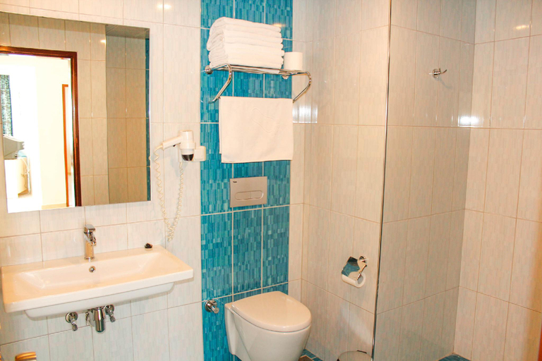 Bathroom 4, Ark Apart and Suite Hotel, Alanya
