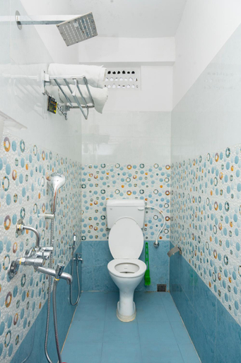 Bathroom 4, Sea Pearl Homestay, South Andaman