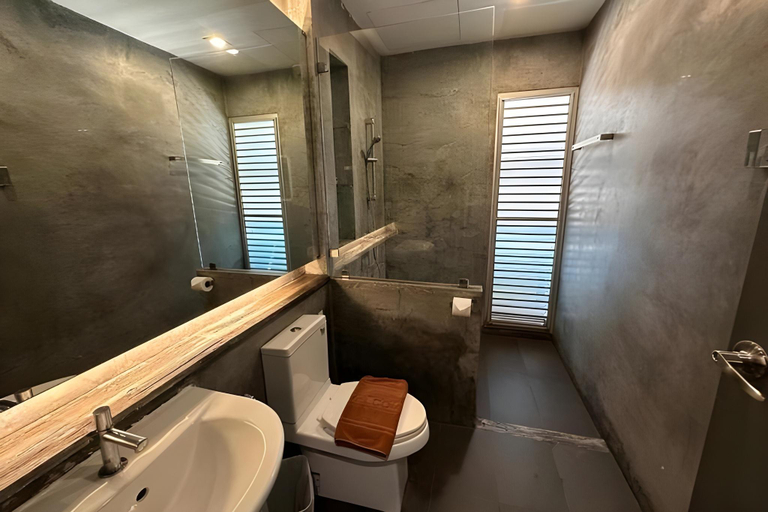 Bathroom 4, The Terminal Hotel, Muang Khon Kaen