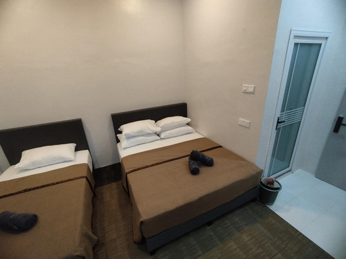 Bedroom 3, Nafeeza Roomstay, Besut