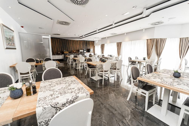 Food & Drinks 5, Hotel Santiny, Sveta Nedelja