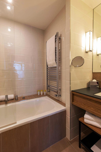 Bathroom 5, Hotel Chais Monnet & Spa, Charente