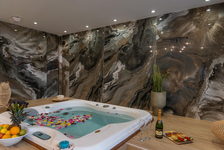 Bathroom 3, AGORA luxury BOUTIQUE HOTEL, Peloponnese